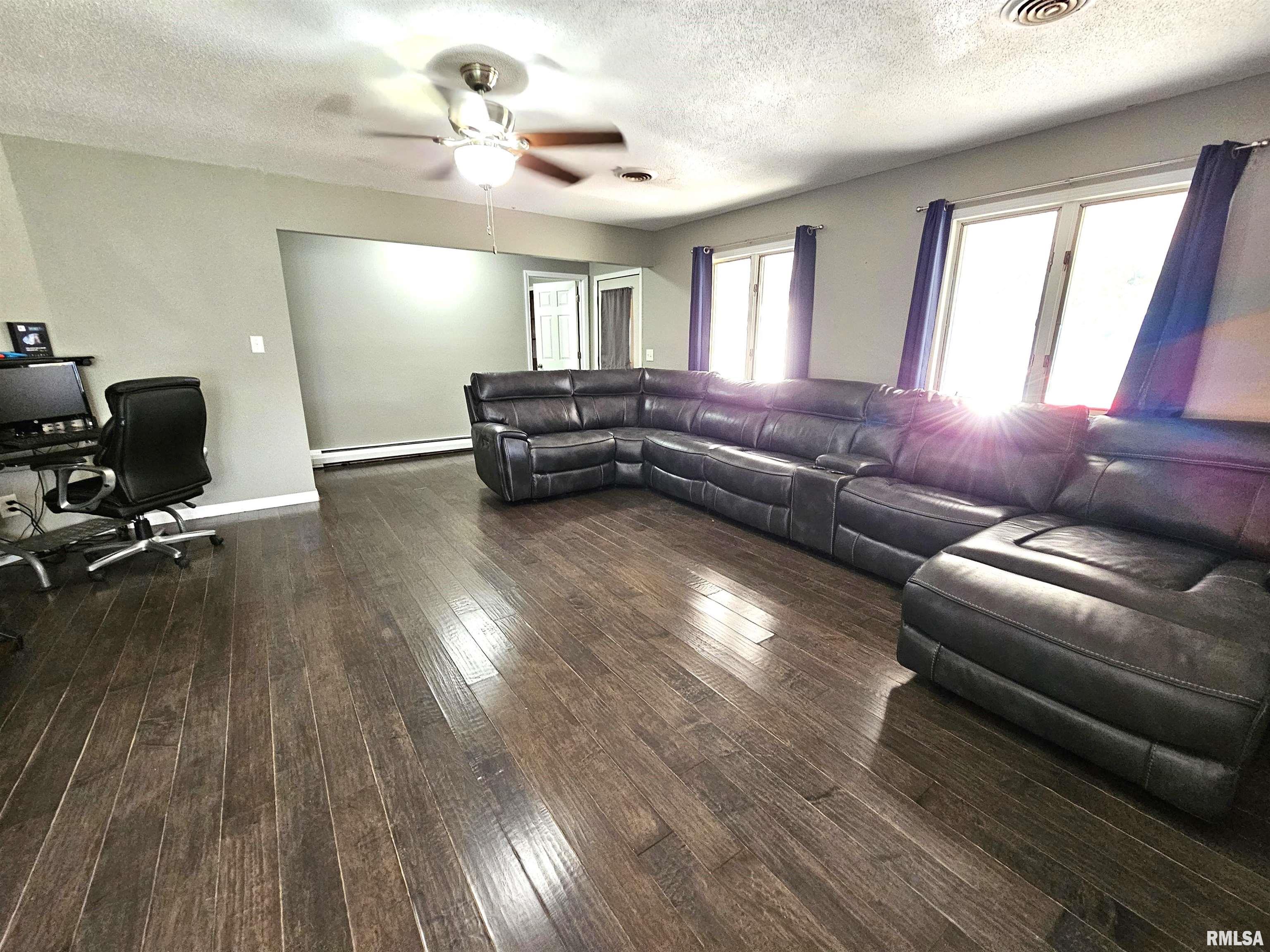 505 West Washington Street Athens, IL 62613 - Photo 5 of 15 Gallery Image 5