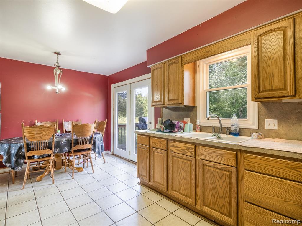 5488 North Linden Road Flint, MI 48504 - Photo 4 of 20