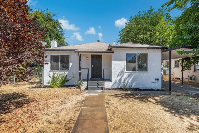 $329,900 | 1528 West Cortland Avenue, Fresno, CA 93705