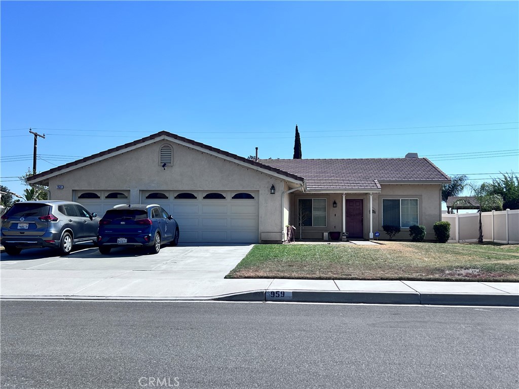 959 East Madrona Street Rialto, CA 92376 - Photo 1 of 1 Welcome to 959 E. Medrona St!