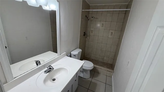 $1,850 | 4061 Northwest 9th Avenue, Unit 105, Deerfield Beach, FL 33064