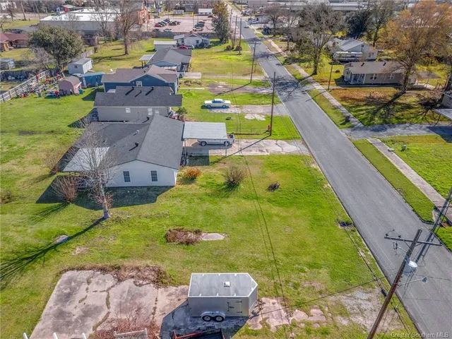 $25,000 | 920 Shady Lane, Westlake, LA 70669