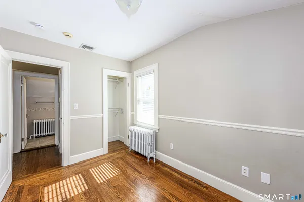 $2,900 | 186 School Street, Hamden, CT 06518