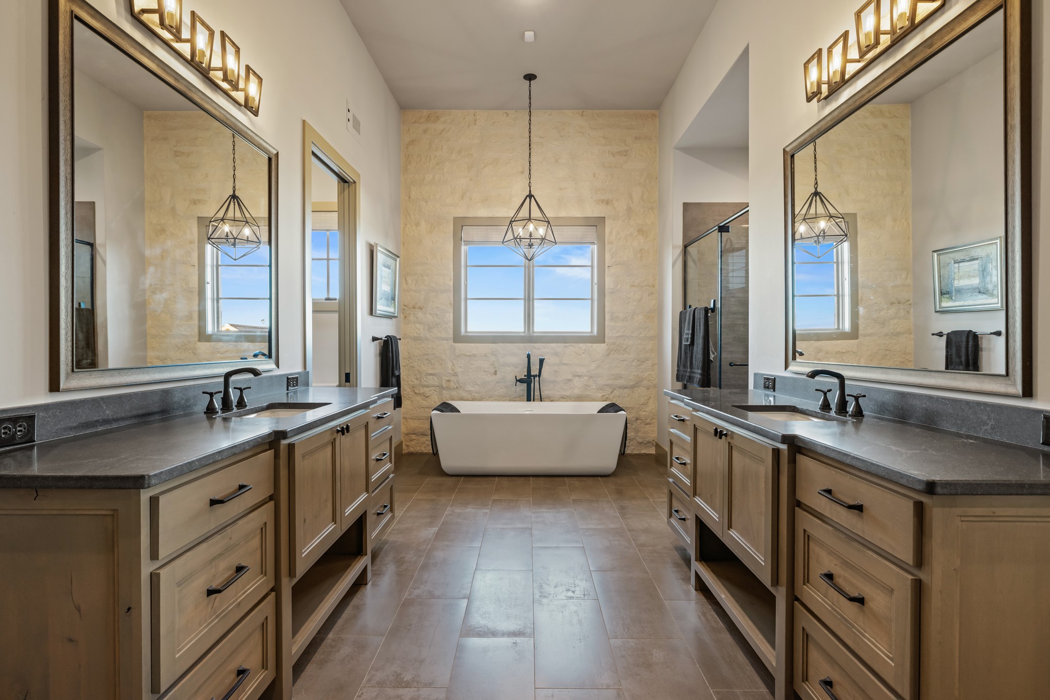 176 Inspiration Loop Fredericksburg, TX 78624 - Photo 13 of 27