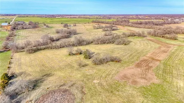 $100,000 | 1 Eagle Ridge, Warrensburg, MO 64093