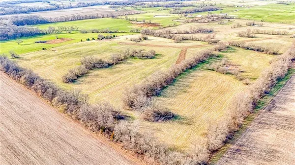 $100,000 | 1 Eagle Ridge, Warrensburg, MO 64093