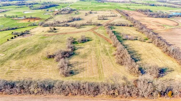 $100,000 | 1 Eagle Ridge, Warrensburg, MO 64093