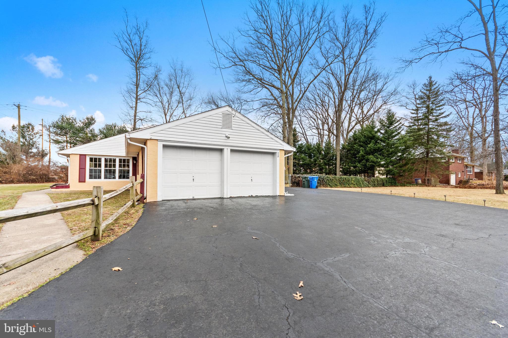 117 Monroe Avenue Glassboro, NJ 08028 - Photo 3 of 31