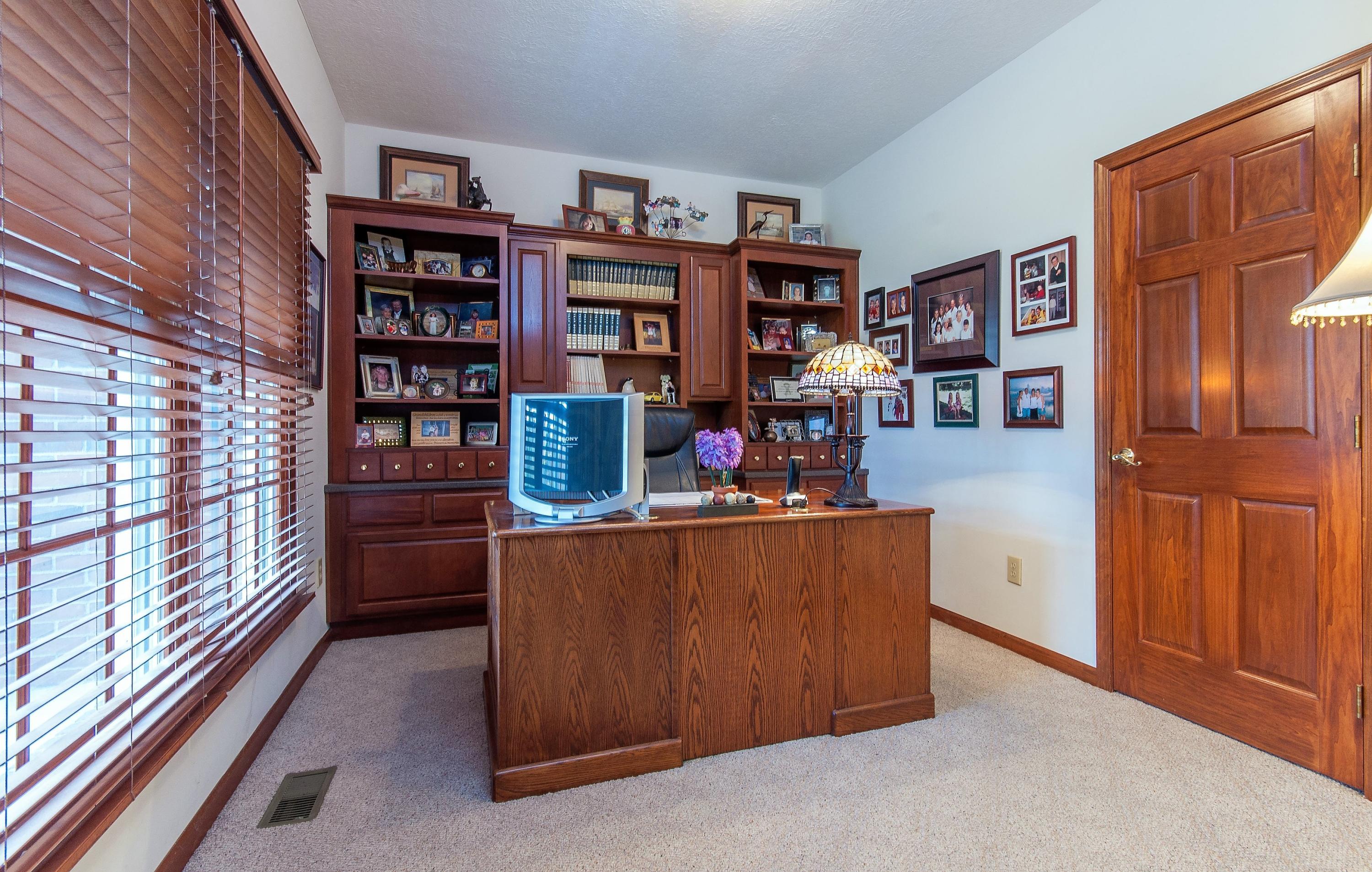 6305 Darling Road Blacklick, OH 43004 - Photo 14 of 58 Den has a closet