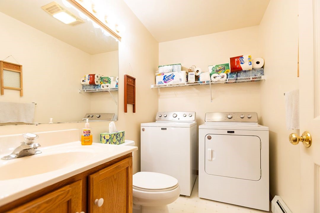 15 Betony Road Narragansett, RI 02874 - Photo 12 of 26 Half Bath/Landry