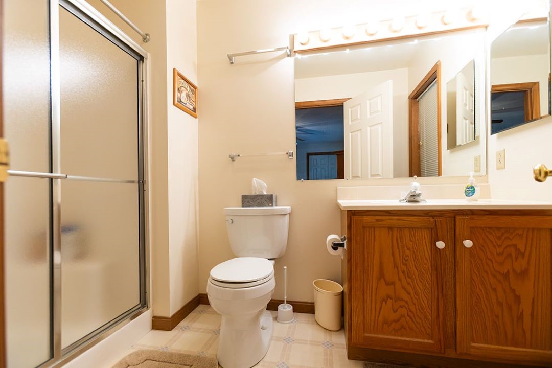 15 Betony Road Narragansett, RI 02874 - Photo 16 of 26 Primary Bath