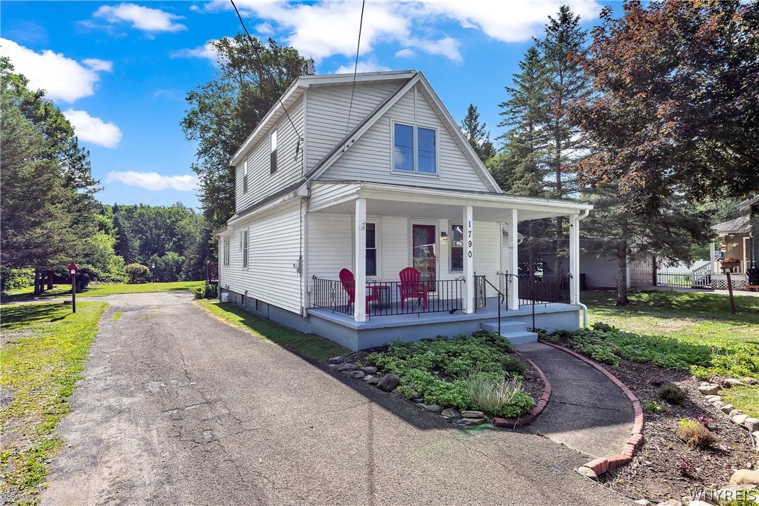 1790 Davis Road West Falls, NY 14170 - Photo 2 of 50 Gallery Image 2