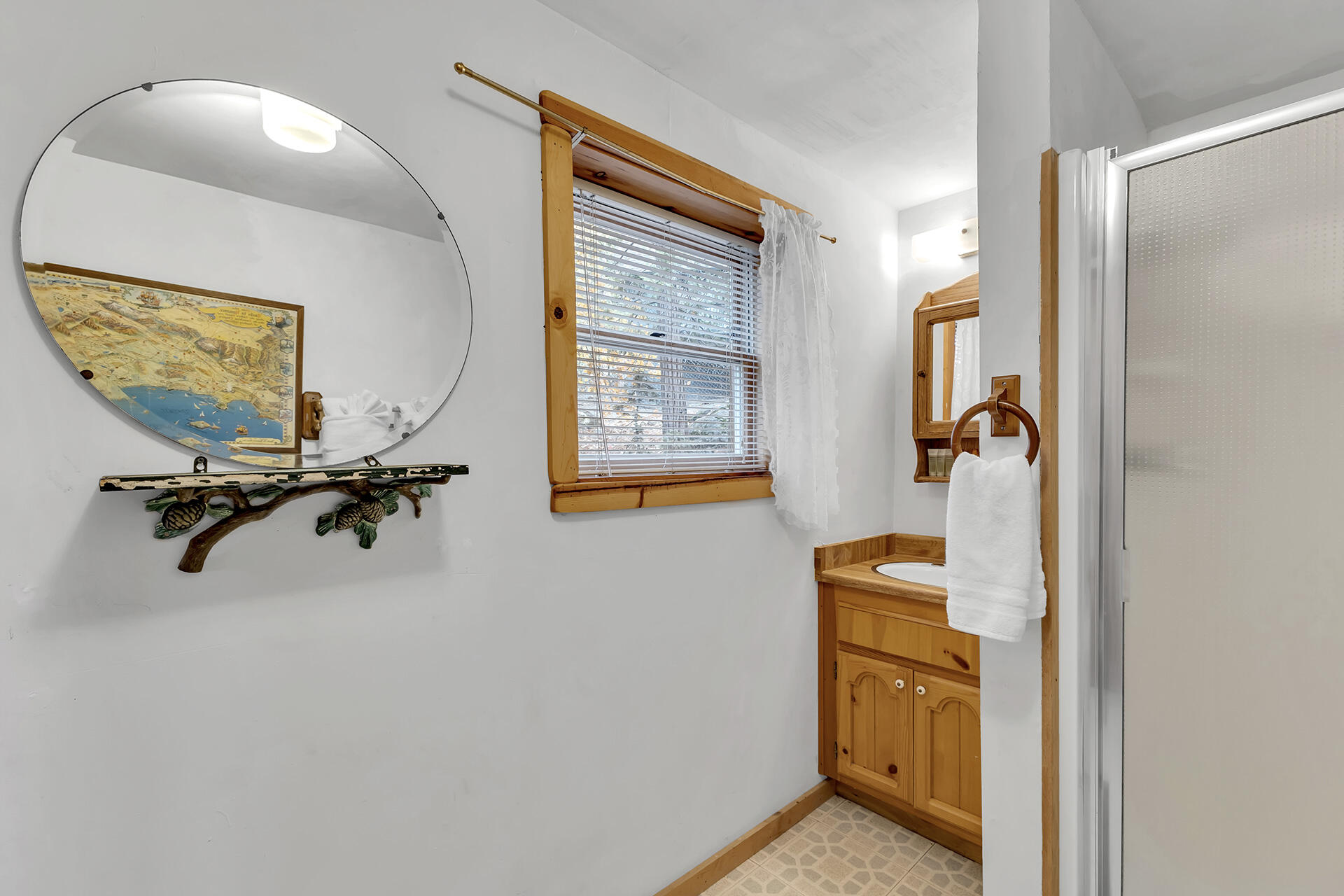 25121 Pine Cove Road Idyllwild, CA 92549 - Photo 25 of 65 a view of a hallway with a bathroom