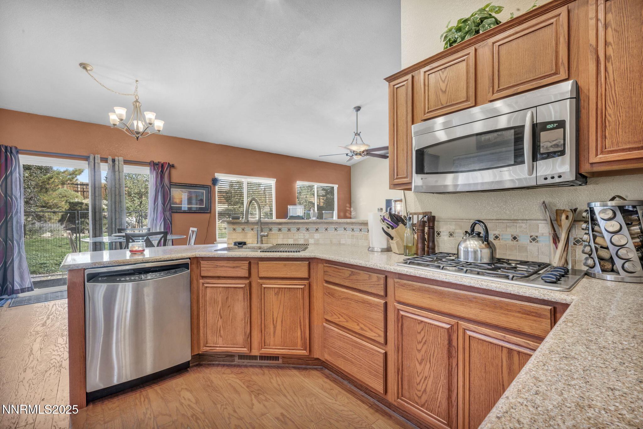 20999 Cameron Court Reno, NV 89508 - Photo 3 of 54 31-web-or-mls-20999-cameron-ct