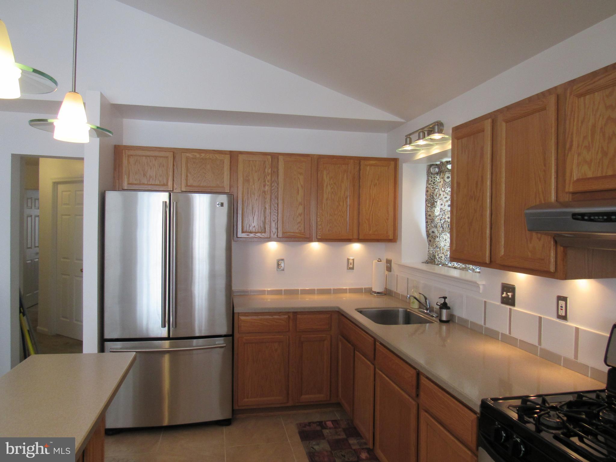7336 Dungan Road, Unit B Philadelphia, PA 19111 - Photo 3 of 37 Gallery Image 3