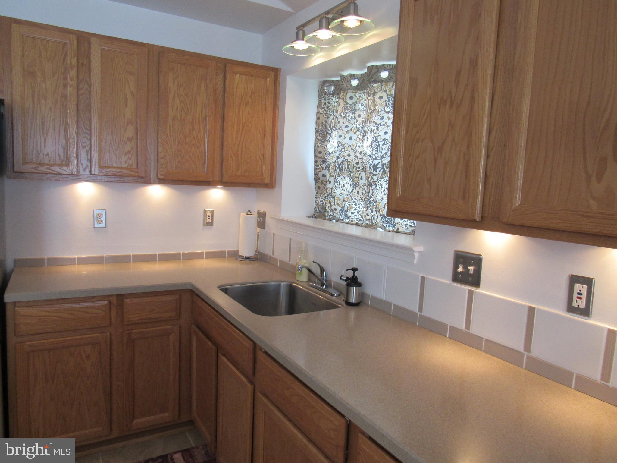7336 Dungan Road, Unit B Philadelphia, PA 19111 - Photo 6 of 37 Gallery Image 6