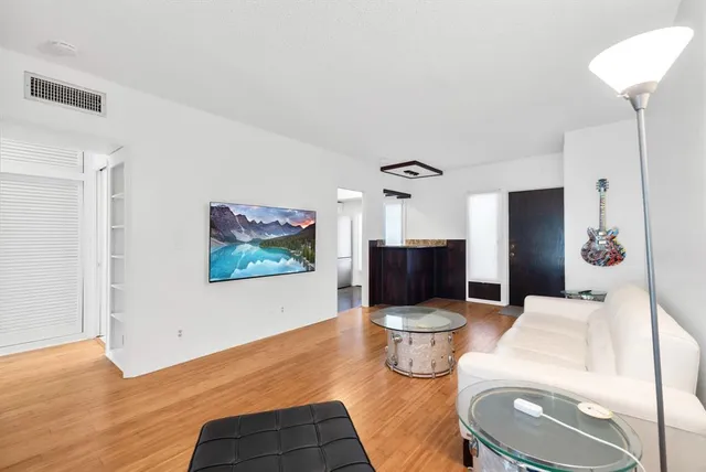 $189,800 | 1967 South Ocean Boulevard, Unit 104, Lauderdale-by-the-Sea, FL 33062