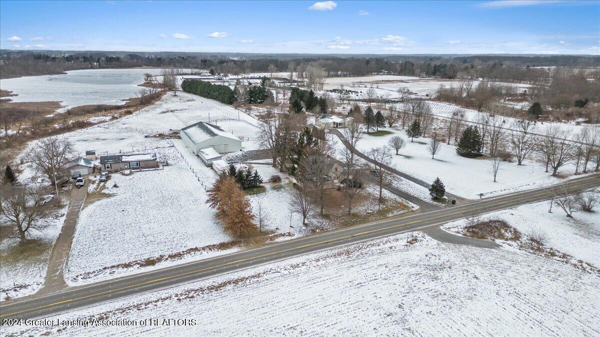 1082 Kinneville Road Leslie, MI 49251 - Photo 4 of 46 04-Media Jett - 02