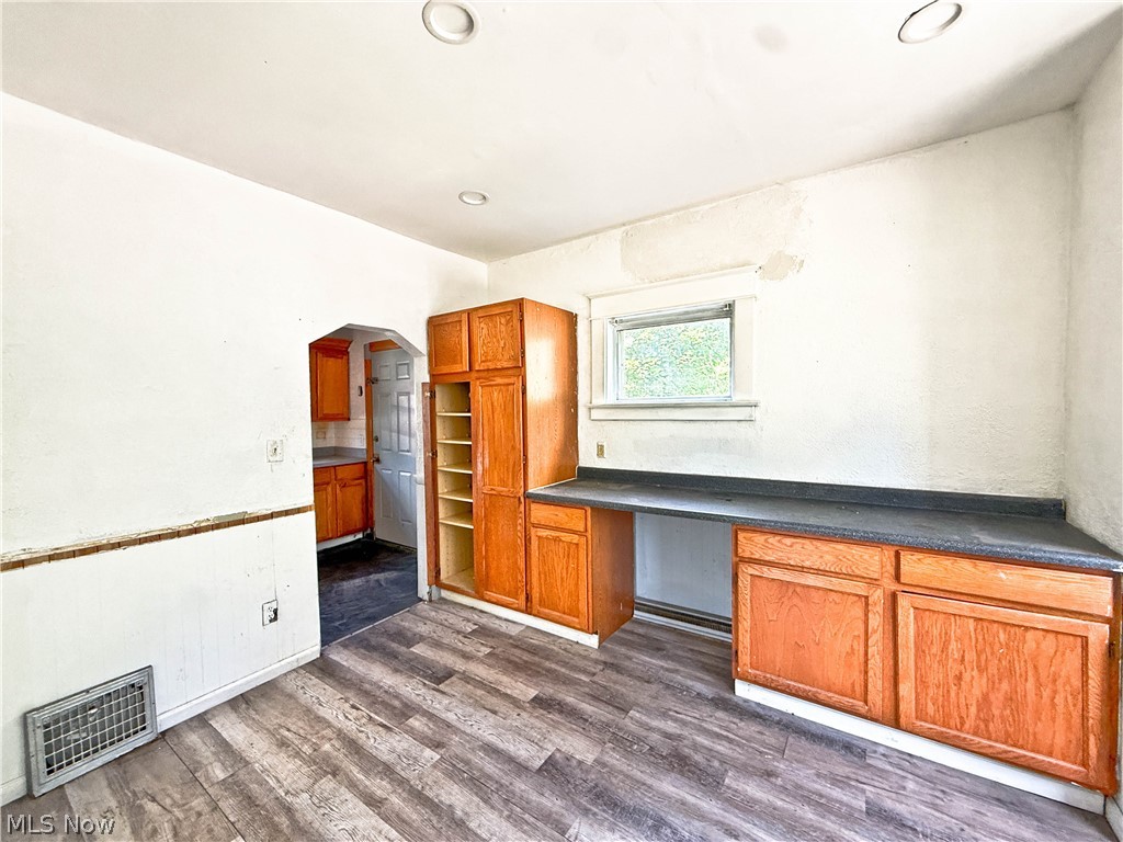 3443 Sheridan Road Youngstown, OH 44502 - Photo 5 of 24