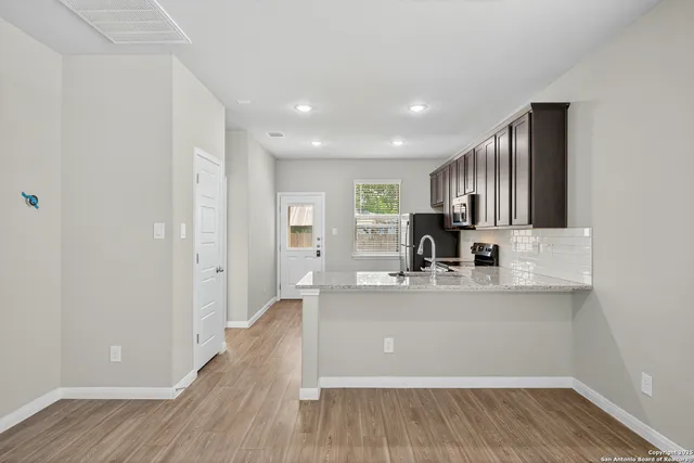 $1,750 | 236 Joseph Circle, Cibolo, TX 78108