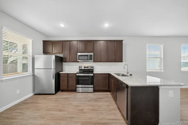 $1,750 | 236 Joseph Circle, Cibolo, TX 78108