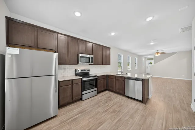 $1,750 | 236 Joseph Circle, Cibolo, TX 78108