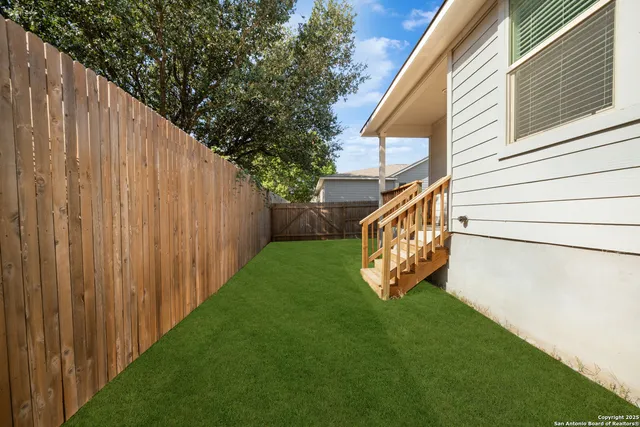 $1,750 | 236 Joseph Circle, Cibolo, TX 78108