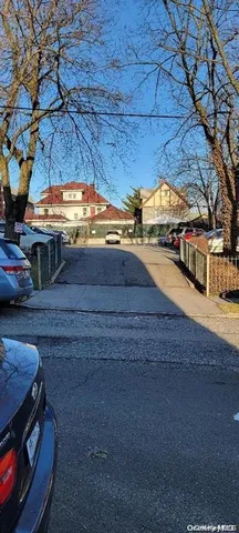 $249,999 | 87-05 166th Street, Unit 4G | Hillcrest