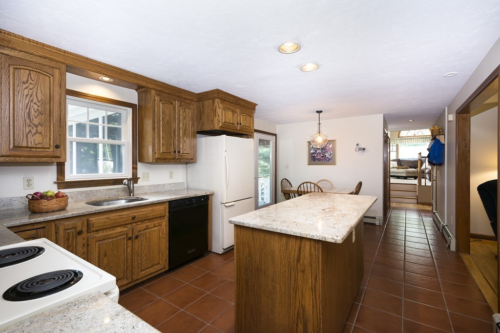 44 Goodrow Road Weymouth, MA 02188 - Photo 11 of 17 Gallery Image 11
