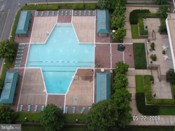 5501 Seminary Road, Unit 1907S Falls Church, VA 22041 - Photo 16 of 21 an aerial view of a house
