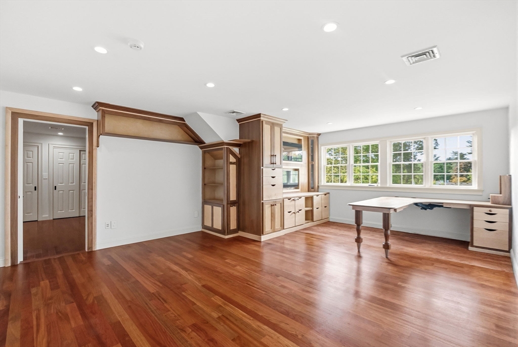 8 Valley Road Wellesley, MA 02481 - Photo 30 of 39
