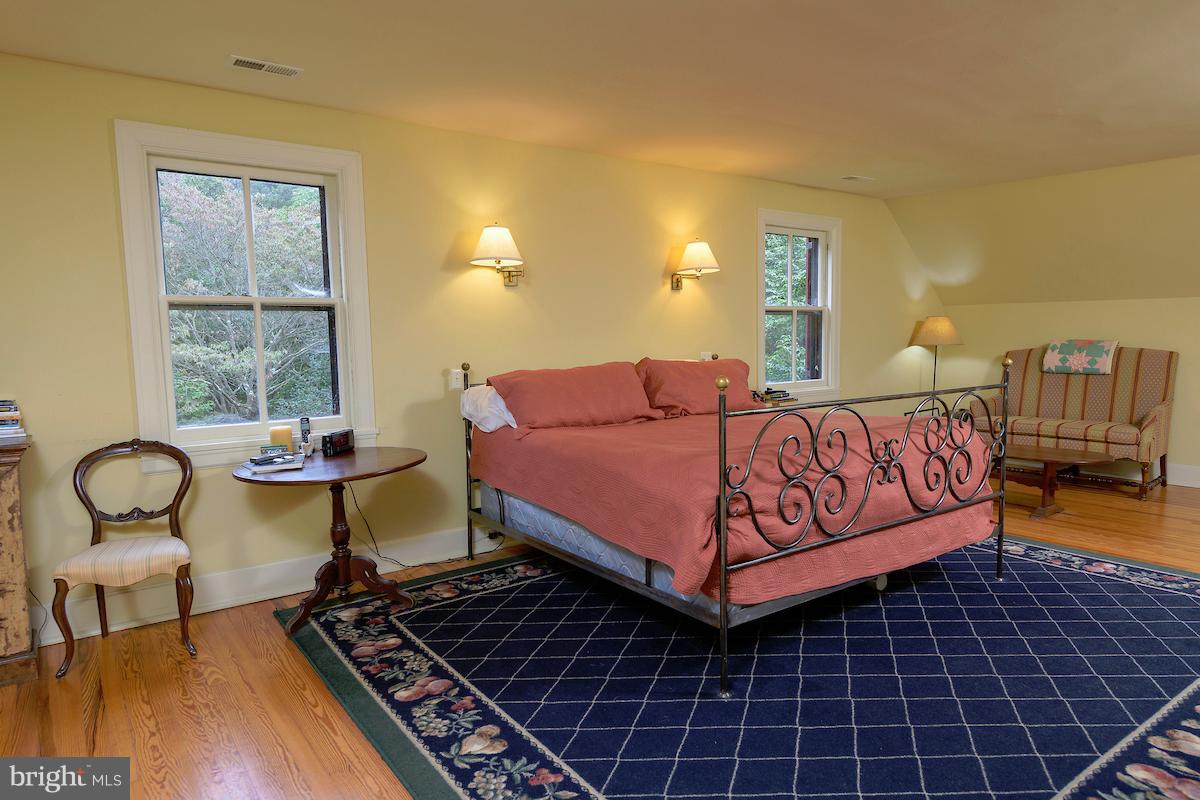 7 Twaddell Mill Road Wilmington, DE 19807 - Photo 23 of 28 Master bedroom