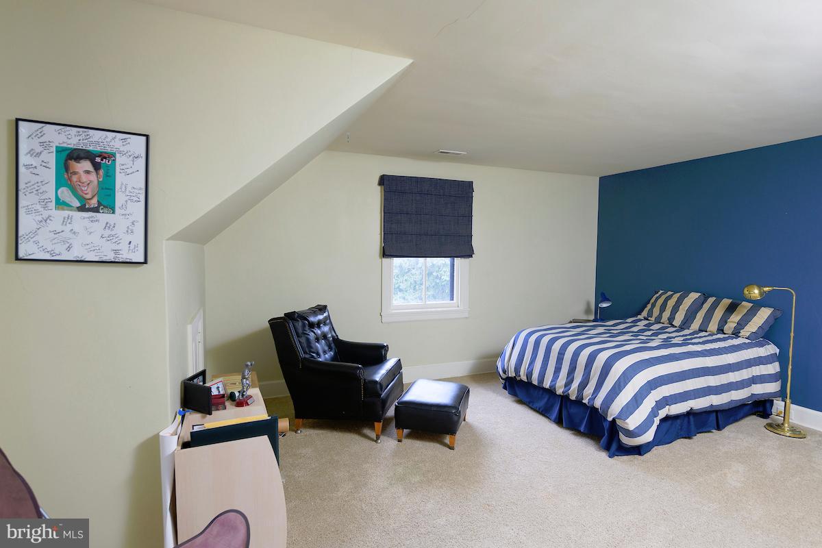 7 Twaddell Mill Road Wilmington, DE 19807 - Photo 25 of 28 2nd floor bedroom 1