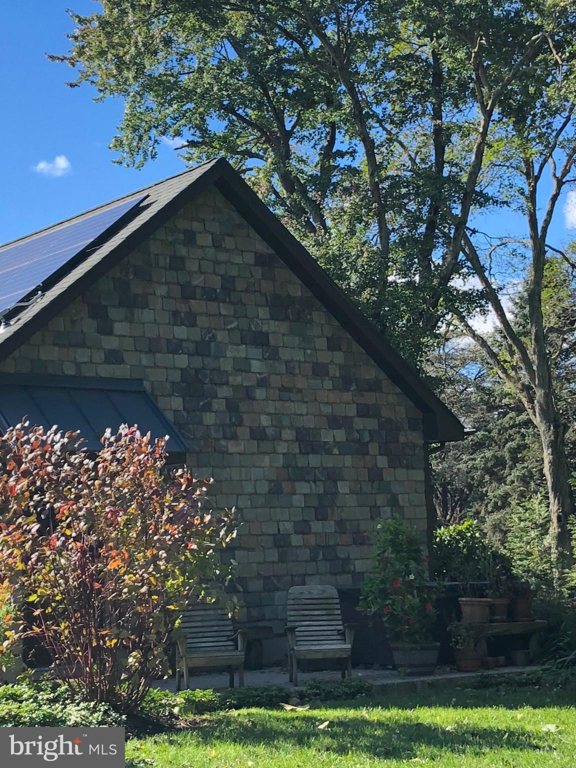 7 Twaddell Mill Road Wilmington, DE 19807 - Photo 7 of 28 Slate end of garage with hot tub