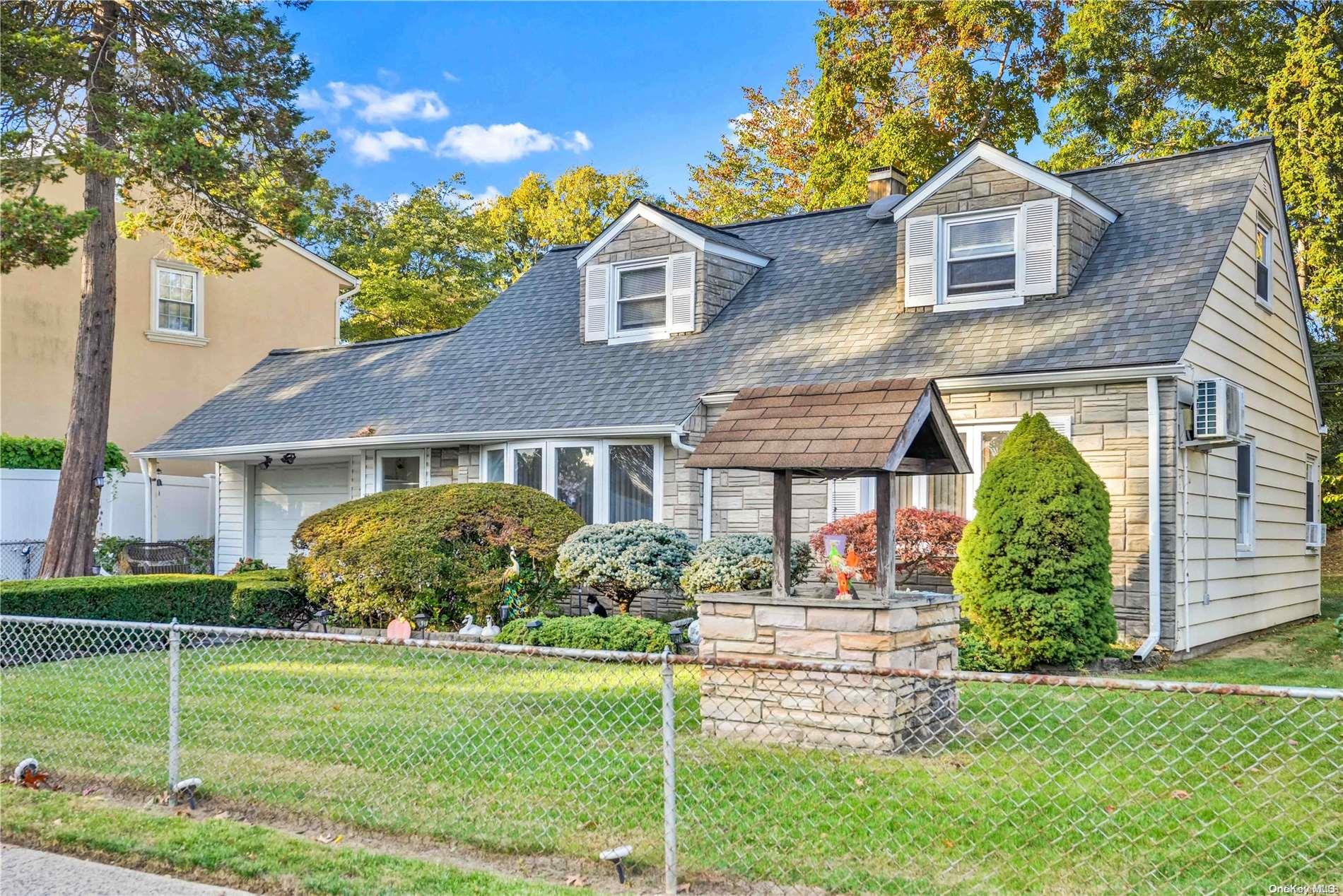 1260 Bretton Road Valley Stream, NY 11580 - Photo 2 of 33