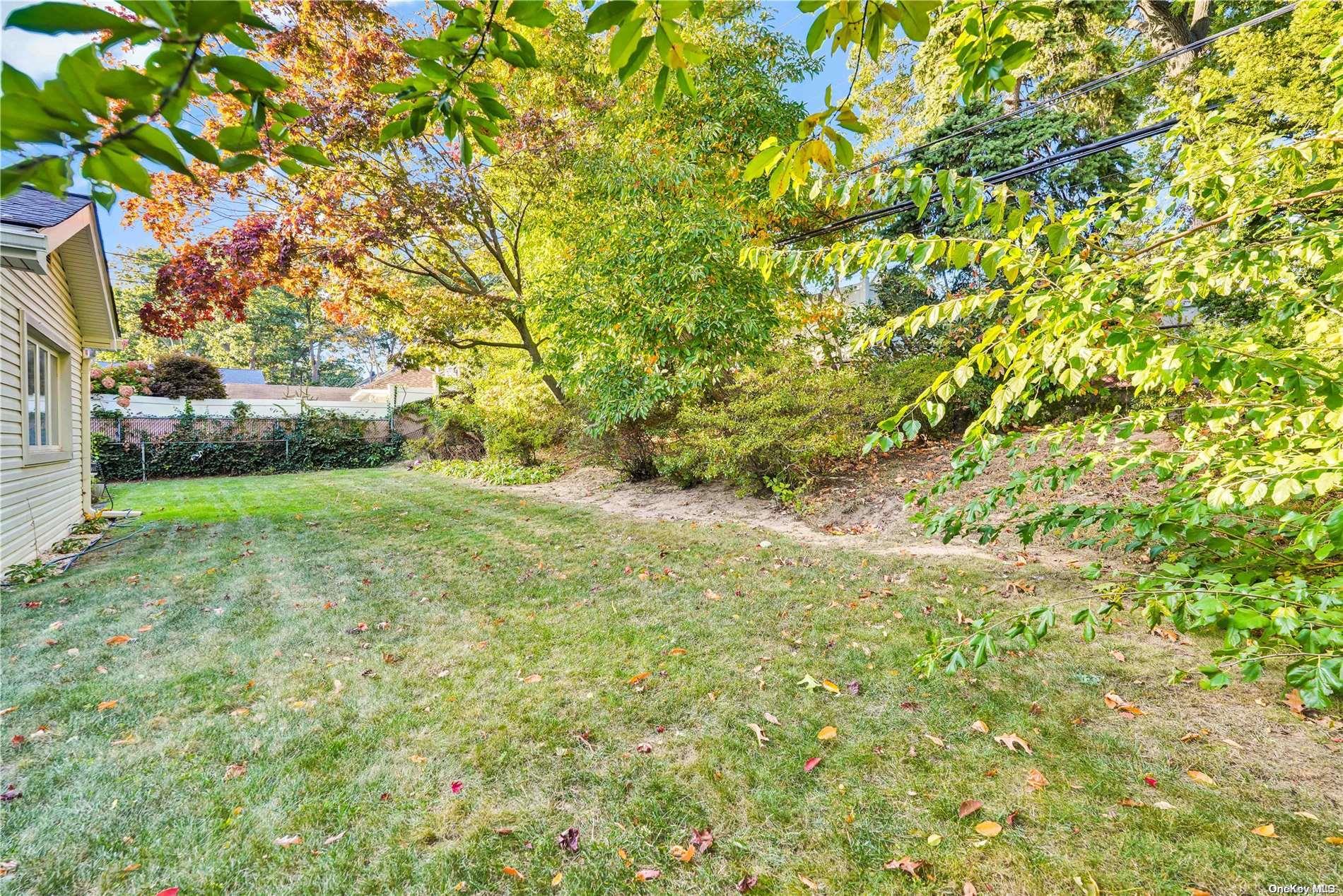 1260 Bretton Road Valley Stream, NY 11580 - Photo 32 of 33
