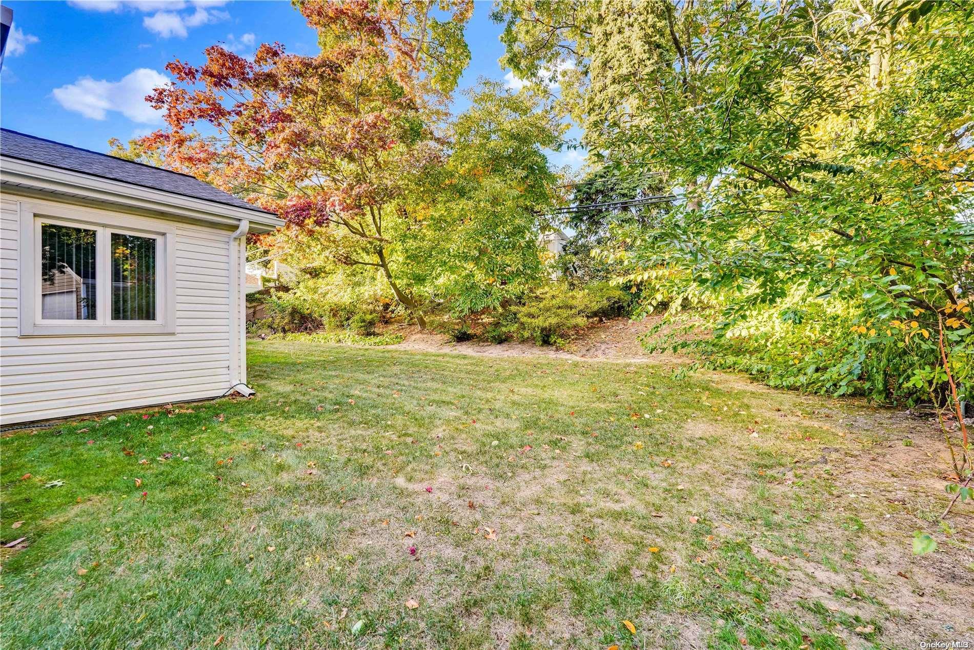 1260 Bretton Road Valley Stream, NY 11580 - Photo 33 of 33