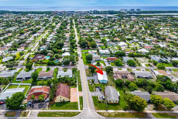 $2,350 | 198 Northeast 28th Street, Boca Raton, FL 33431