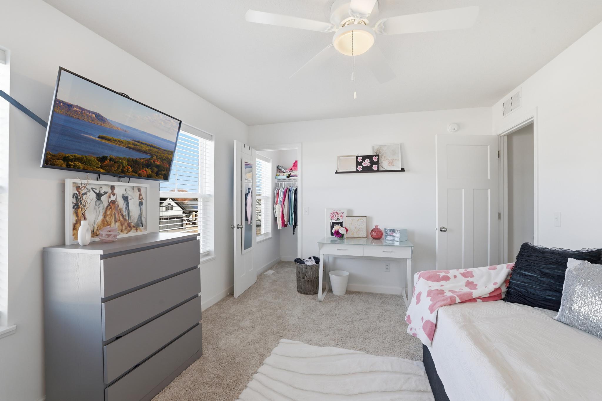 10644 Hinton Avenue South Cottage Grove, MN 55016 - Photo 17 of 25