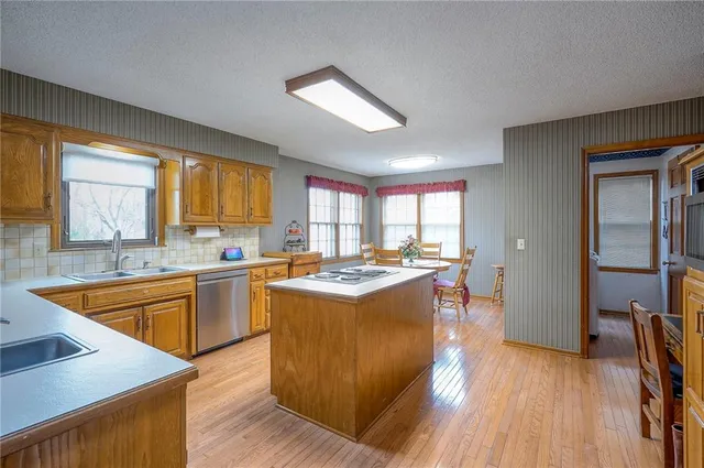 $525,000 | 12221 Wedd Street, Overland Park, KS 66213