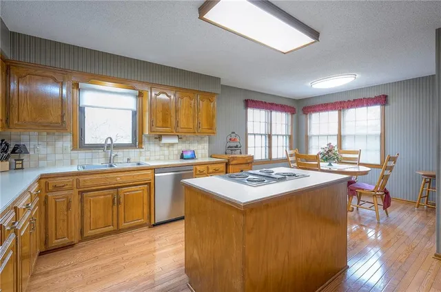 $525,000 | 12221 Wedd Street, Overland Park, KS 66213