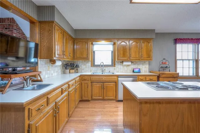 $525,000 | 12221 Wedd Street, Overland Park, KS 66213