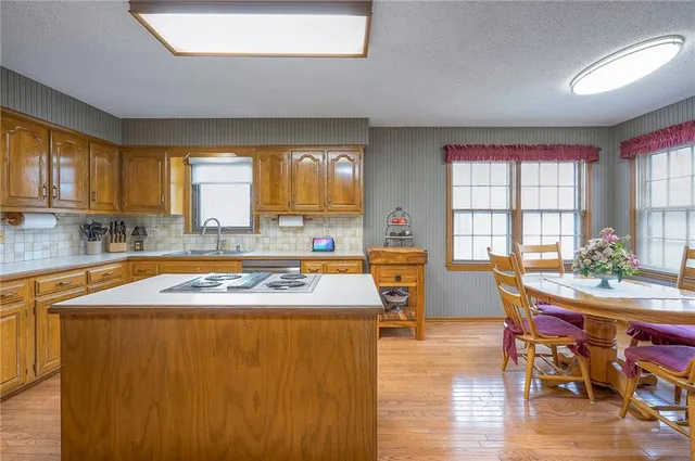 $525,000 | 12221 Wedd Street, Overland Park, KS 66213