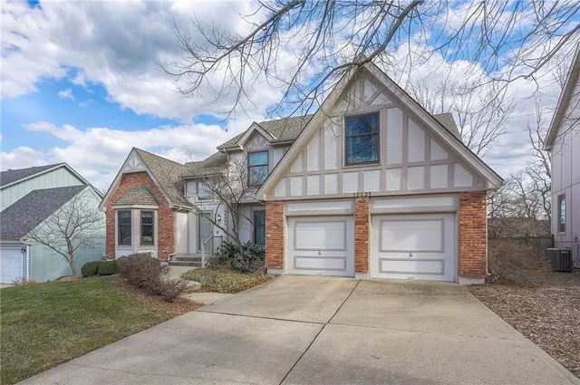 $525,000 | 12221 Wedd Street, Overland Park, KS 66213