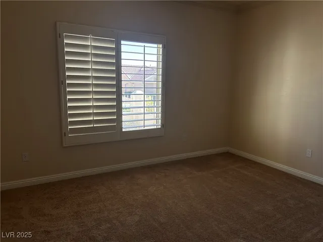 $2,350 | 10041 Woodhouse Drive, Las Vegas, NV 89134