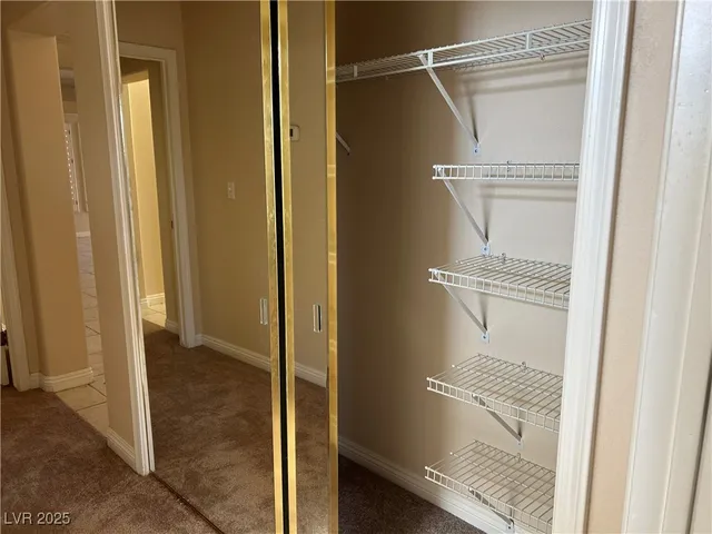 $2,350 | 10041 Woodhouse Drive, Las Vegas, NV 89134