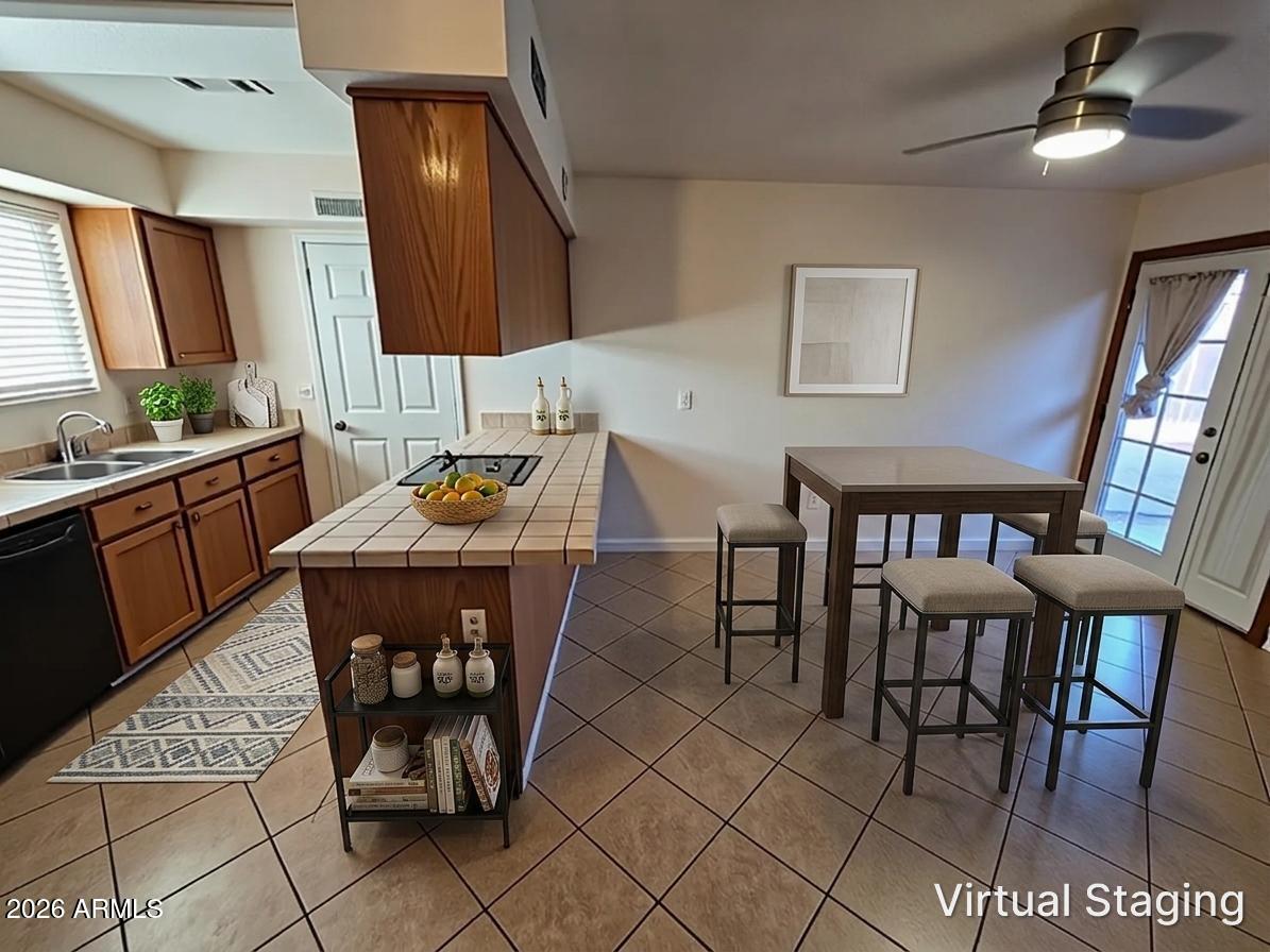 2219 South Royal Palm Road Apache Junction, AZ 85119 - Photo 6 of 32