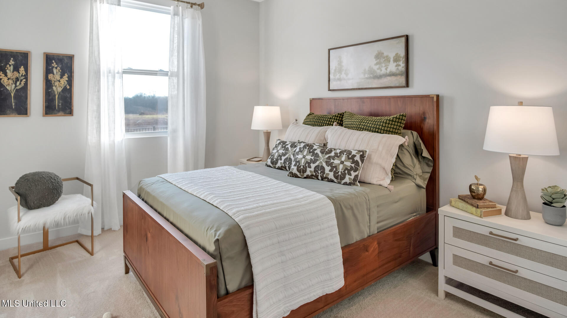 97 Pickwick Place Byhalia, MS 38611 - Photo 12 of 14 10_TN_Memphis_Lacombe_Bedroom5