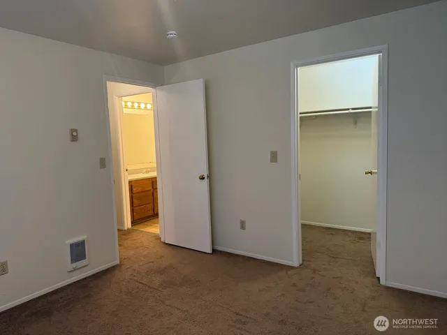 $1,700 | 8716 8th Avenue West, Unit D, Everett, WA 98204