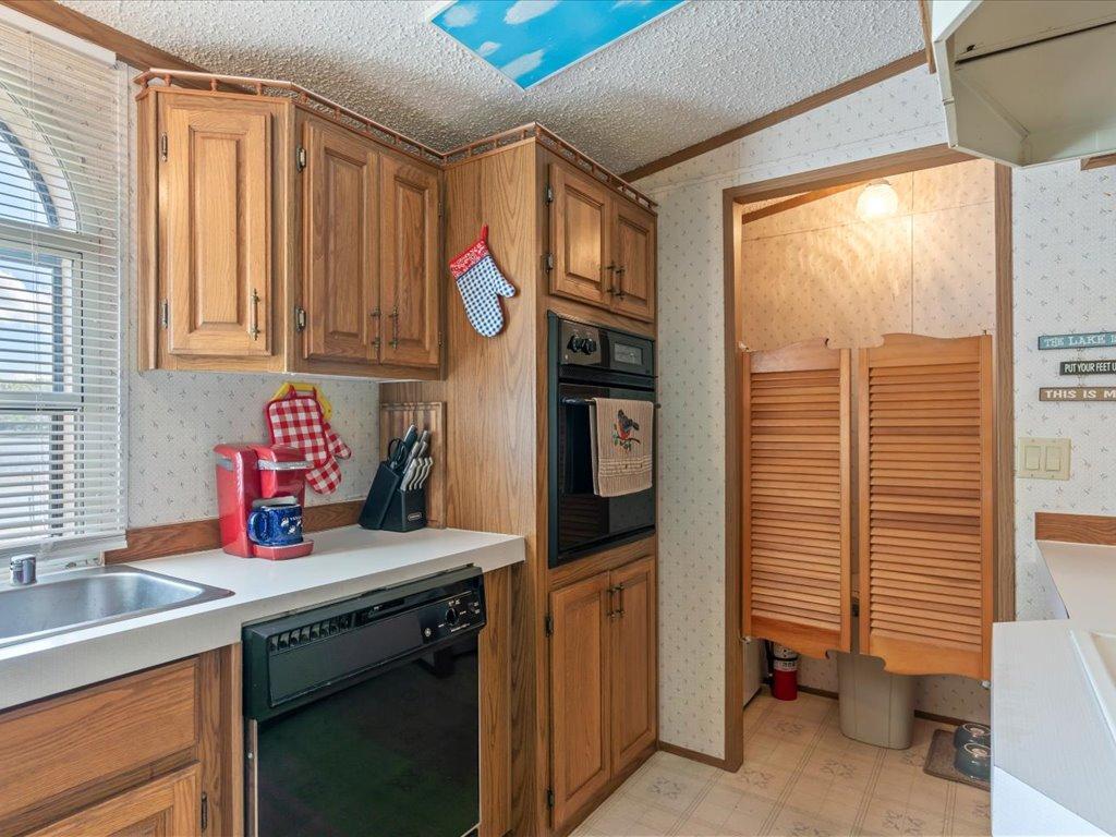 8143 Meadow Lake Road Southwest Motley, MN 56466 - Photo 9 of 52 Gallery Image 9
